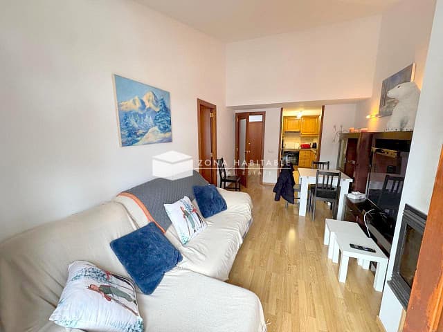 Àtic amb altell, terrassa i vistes al Tarter – pàrquing i traster inclosos - Thumbnail 4