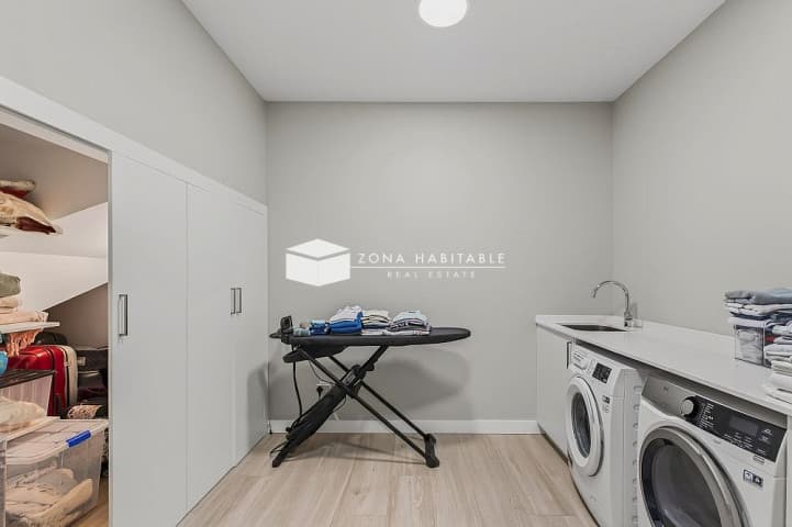 Casa amb jardí i terrasses a Escàs – espai, llum i confort en estat pur - Thumbnail 9