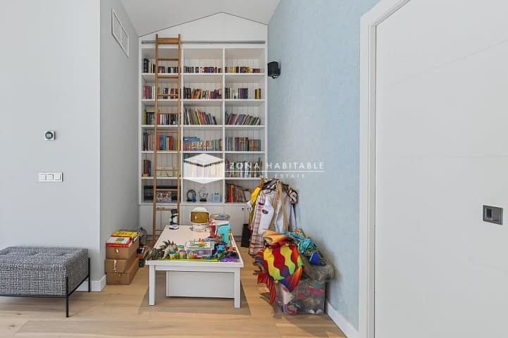 Casa amb jardí i terrasses a Escàs – espai, llum i confort en estat pur - Thumbnail 21